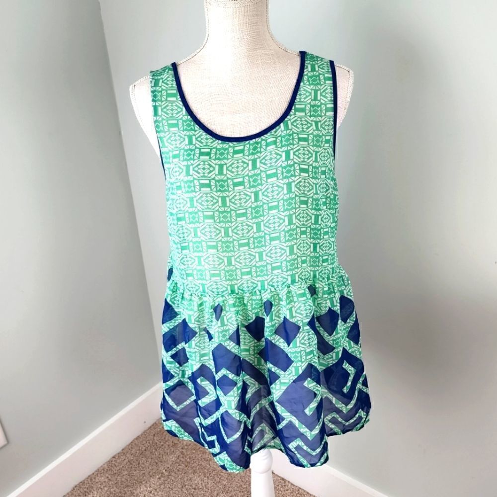 Forever 21 Women’s Baby Doll Sleeveless Sheer Tunic  Size Medium